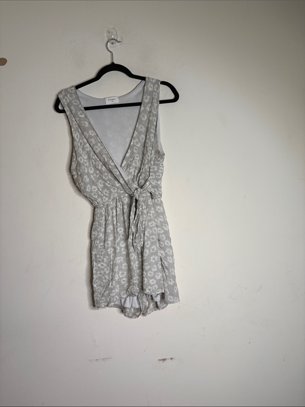 Everly Gray Floral Tie-Waist Romper